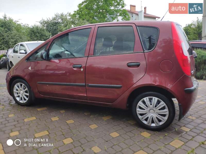 Хэтчбек Mitsubishi Colt 2006 в Львове