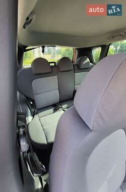 Хэтчбек Mitsubishi Colt 2006 в 