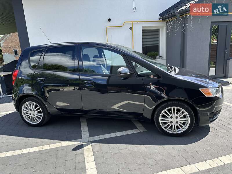 Хэтчбек Mitsubishi Colt 2013 в Черновцах
