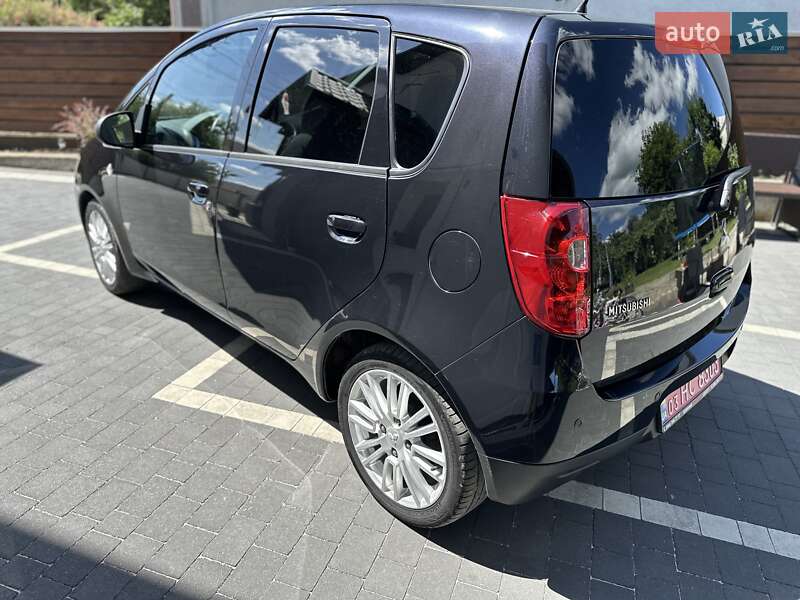 Хэтчбек Mitsubishi Colt 2013 в Черновцах