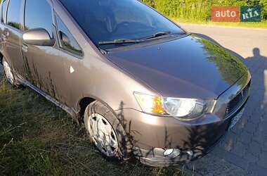Хэтчбек Mitsubishi Colt 2012 в 