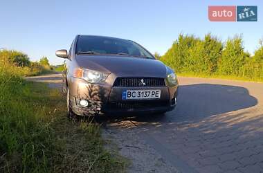 Хэтчбек Mitsubishi Colt 2012 в 