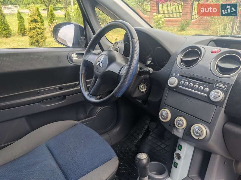 Хэтчбек Mitsubishi Colt 2007 в Калуше