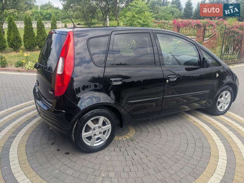 Хэтчбек Mitsubishi Colt 2007 в Калуше
