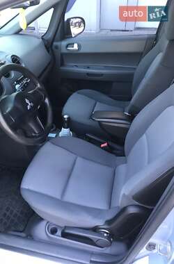 Хэтчбек Mitsubishi Colt 2005 в 