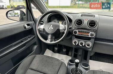 Хэтчбек Mitsubishi Colt 2010 в 