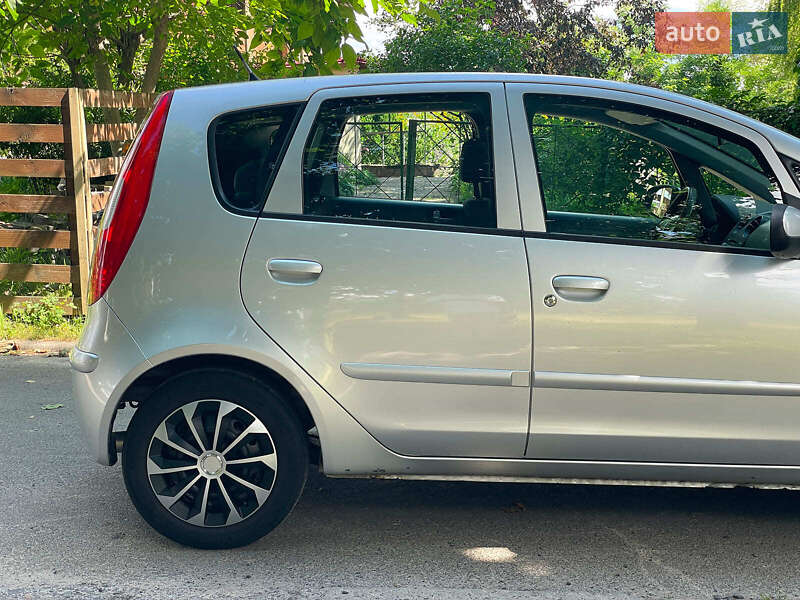 Хетчбек Mitsubishi Colt 2007 в Києві
