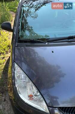 Хэтчбек Mitsubishi Colt 2005 в 
