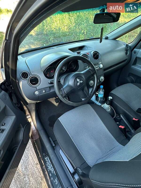 Хетчбек Mitsubishi Colt 2005 в Харкові