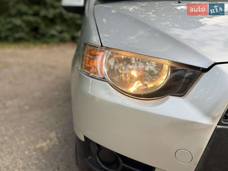 Хетчбек Mitsubishi Colt 2009 в Тернополі