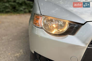Хэтчбек Mitsubishi Colt 2009 в 
