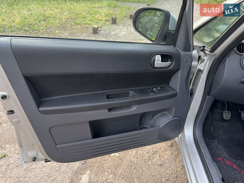 Хетчбек Mitsubishi Colt 2009 в Тернополі