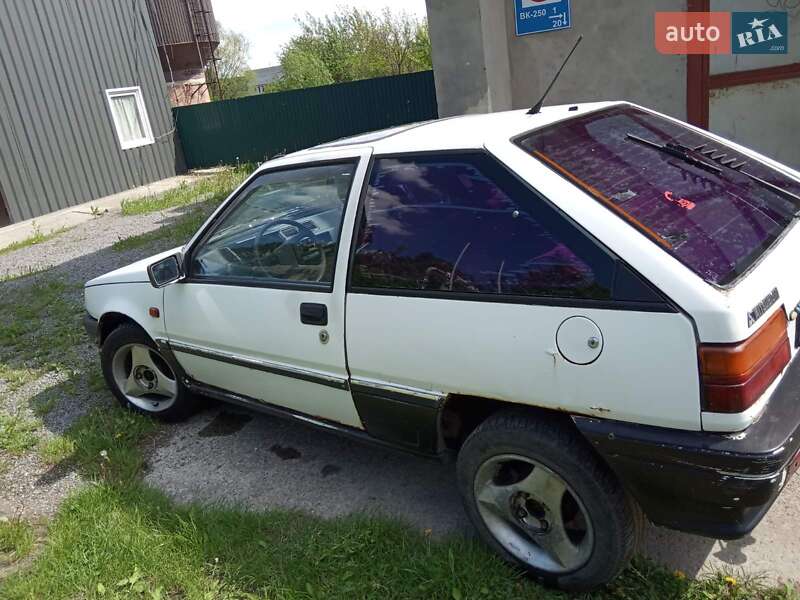 Хетчбек Mitsubishi Colt 1988 в Рівному