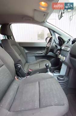 Хэтчбек Mitsubishi Colt 2005 в 
