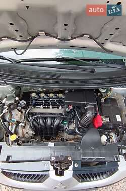 Хэтчбек Mitsubishi Colt 2005 в 
