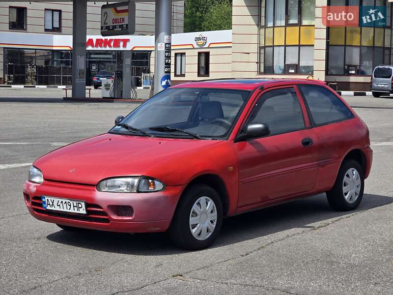 Хетчбек Mitsubishi Colt 1993 в 