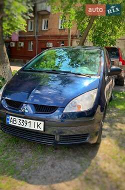 Хэтчбек Mitsubishi Colt 2005 в 