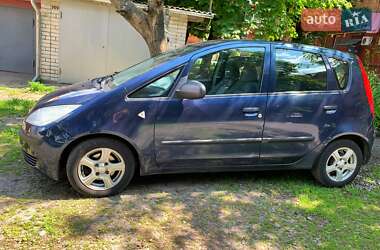 Хэтчбек Mitsubishi Colt 2005 в 