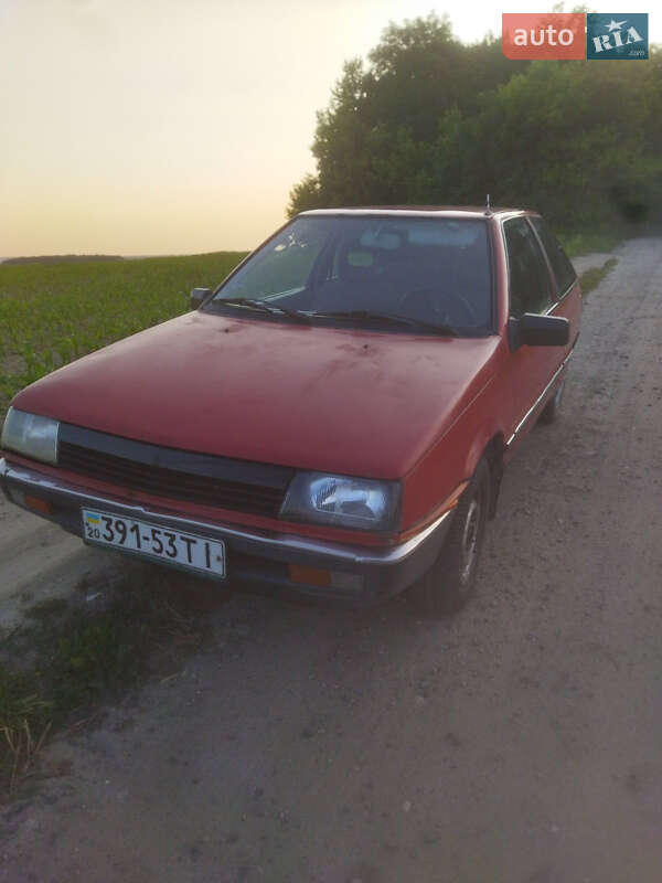 Хэтчбек Mitsubishi Colt 1985 в Кременце фото 3 Хэтчбек Mitsubishi Colt 1985 в Кременце