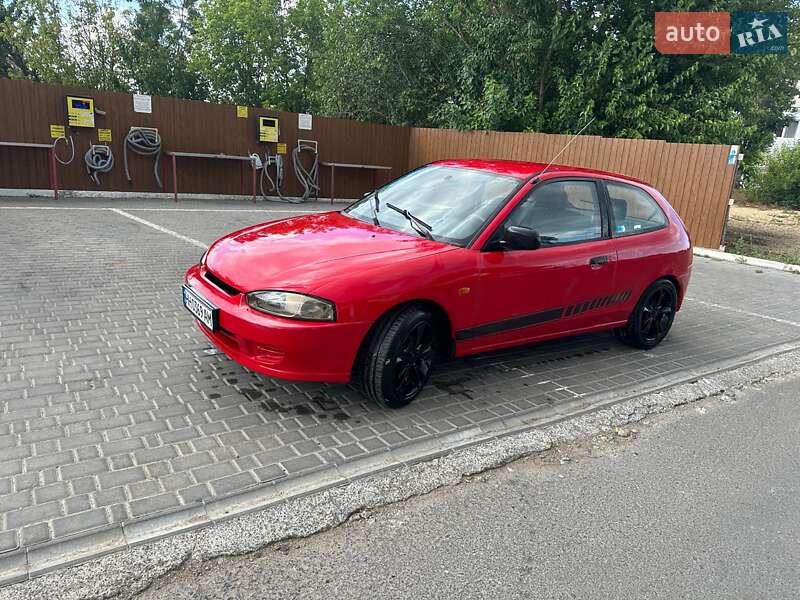 Хэтчбек Mitsubishi Colt 1998 в Овидиополе
