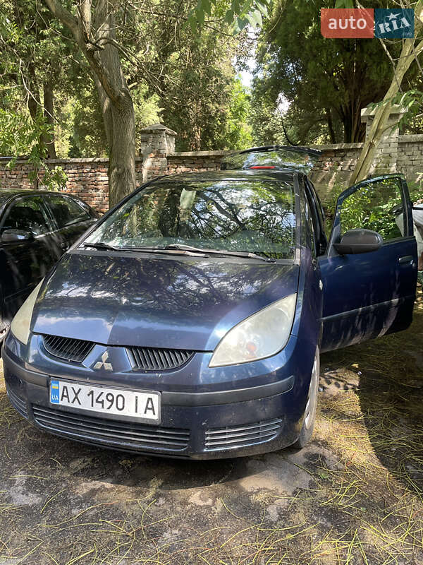 Mitsubishi Colt 2005