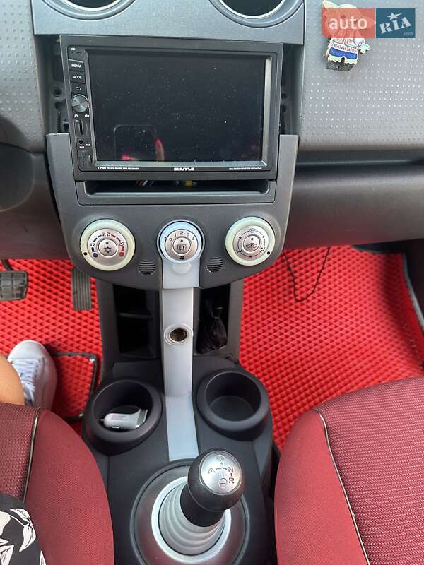 Хэтчбек Mitsubishi Colt 2006 в Чернигове