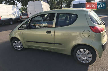 Хэтчбек Mitsubishi Colt 2005 в 