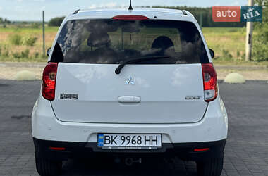 Хэтчбек Mitsubishi Colt 2010 в 