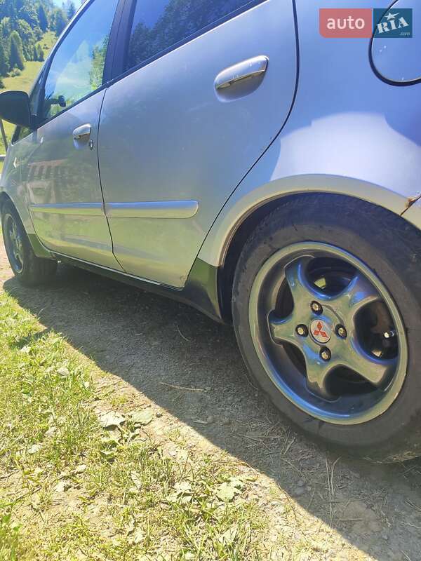 Хэтчбек Mitsubishi Colt 2008 в Сколе