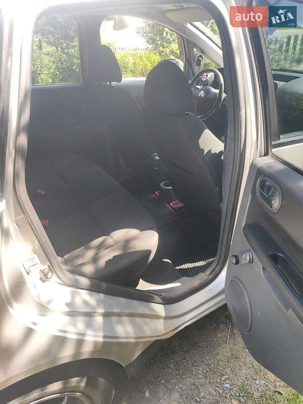 Хэтчбек Mitsubishi Colt 2008 в Сколе