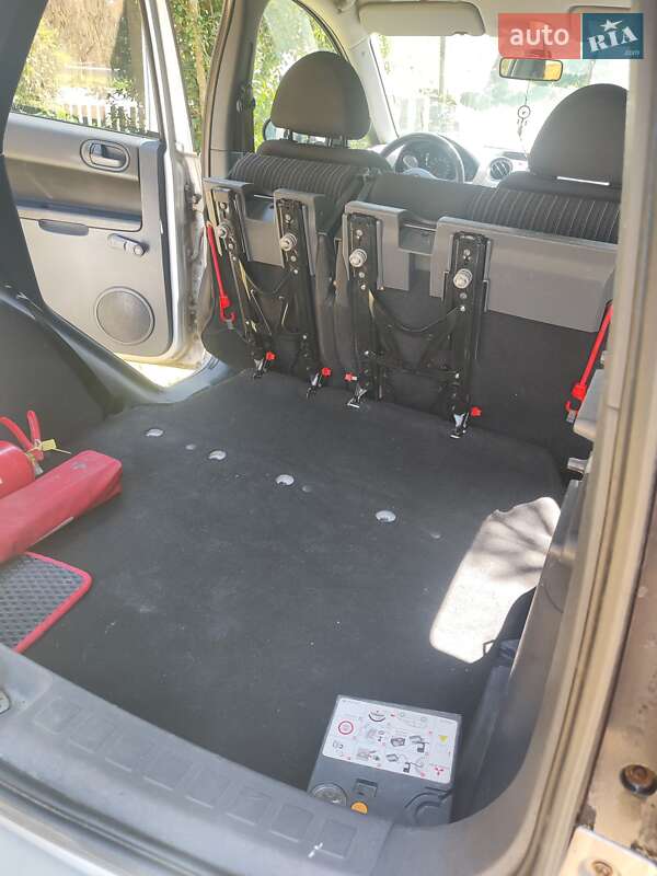 Хэтчбек Mitsubishi Colt 2008 в Сколе