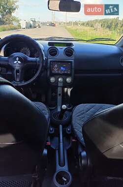 Хэтчбек Mitsubishi Colt 2007 в 