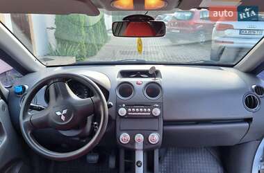 Хэтчбек Mitsubishi Colt 2006 в 