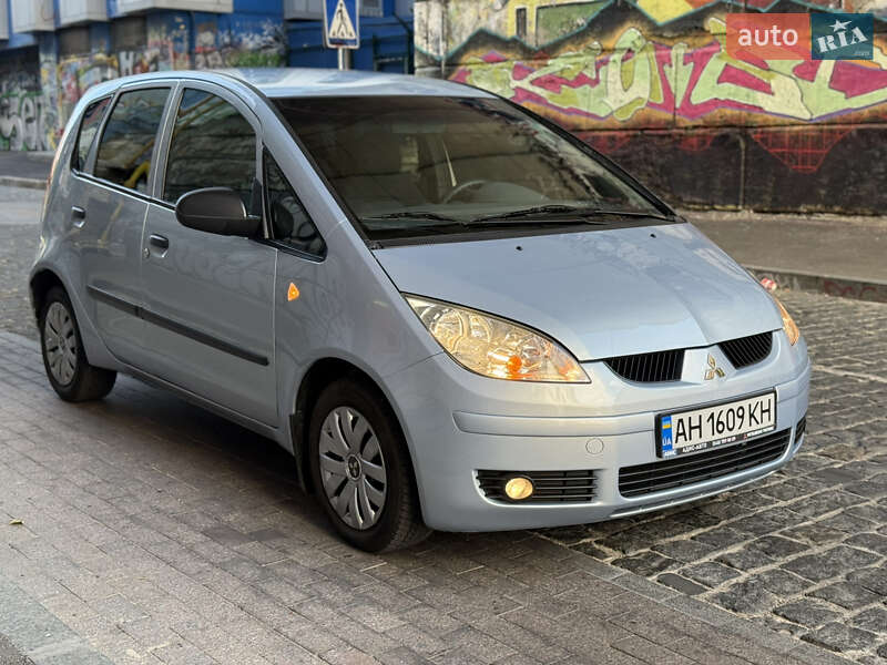 Хэтчбек Mitsubishi Colt 2005 в Одессе