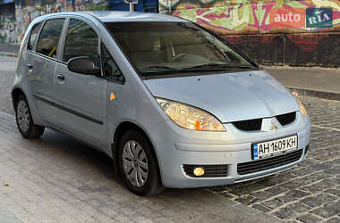 Хэтчбек Mitsubishi Colt 2005 в 
