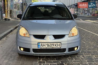 Хэтчбек Mitsubishi Colt 2005 в 