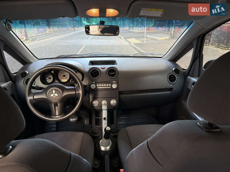 Хэтчбек Mitsubishi Colt 2005 в Одессе