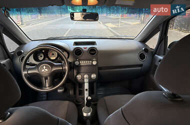 Хэтчбек Mitsubishi Colt 2005 в 