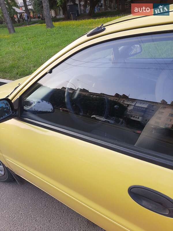 Хэтчбек Mitsubishi Colt 1995 в Черновцах