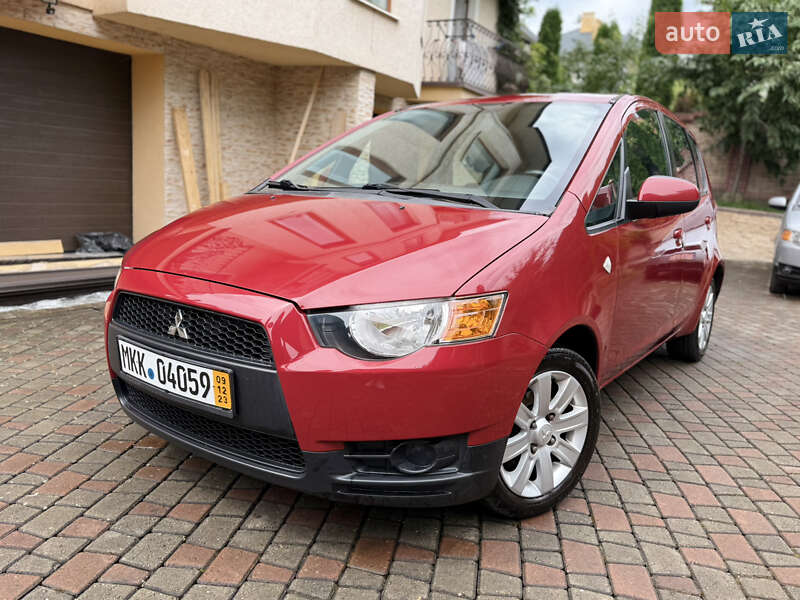 Хэтчбек Mitsubishi Colt 2009 в 