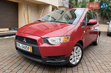 Хэтчбек Mitsubishi Colt 2009 в 