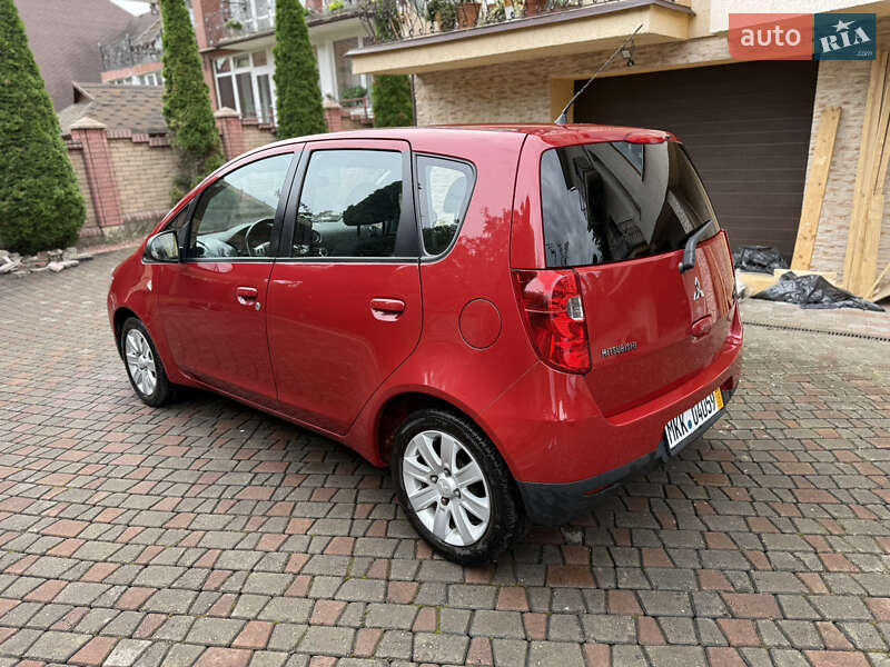 Хэтчбек Mitsubishi Colt 2009 в Черновцах