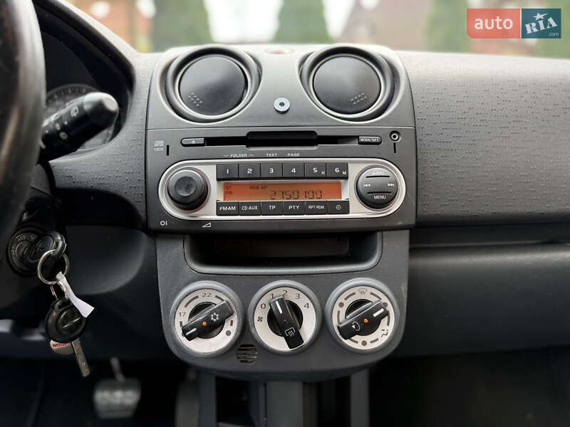 Хэтчбек Mitsubishi Colt 2009 в Черновцах