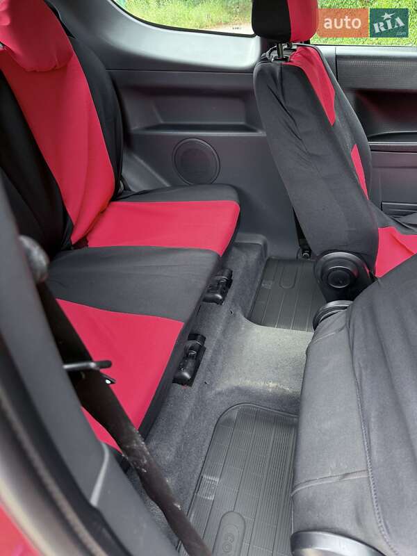 Хэтчбек Mitsubishi Colt 2006 в Киеве