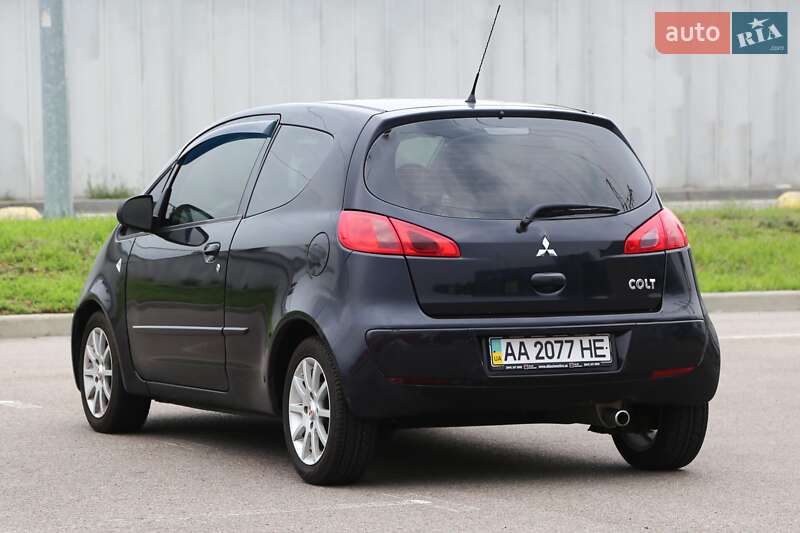 Хэтчбек Mitsubishi Colt 2008 в Киеве