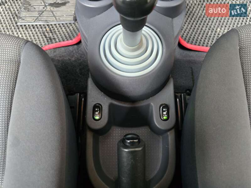 Хэтчбек Mitsubishi Colt 2007 в Киеве