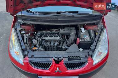 Хэтчбек Mitsubishi Colt 2006 в 