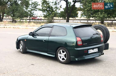 Хэтчбек Mitsubishi Colt 2000 в 