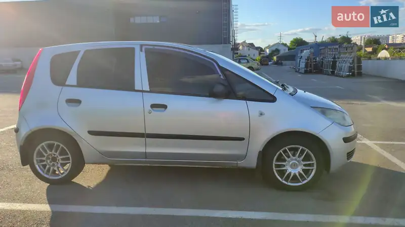 Mitsubishi Colt 2005 VIN XMCXJZ34A5F055421 фото оголошення 2 з 44