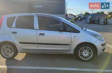 Хэтчбек Mitsubishi Colt 2005 в 